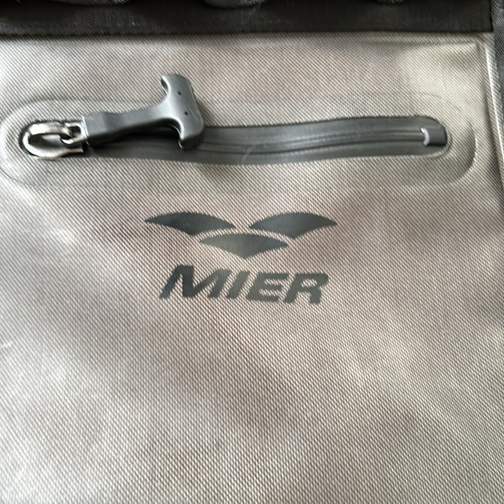 Mier waterproof duffle - Picture 4 of 9